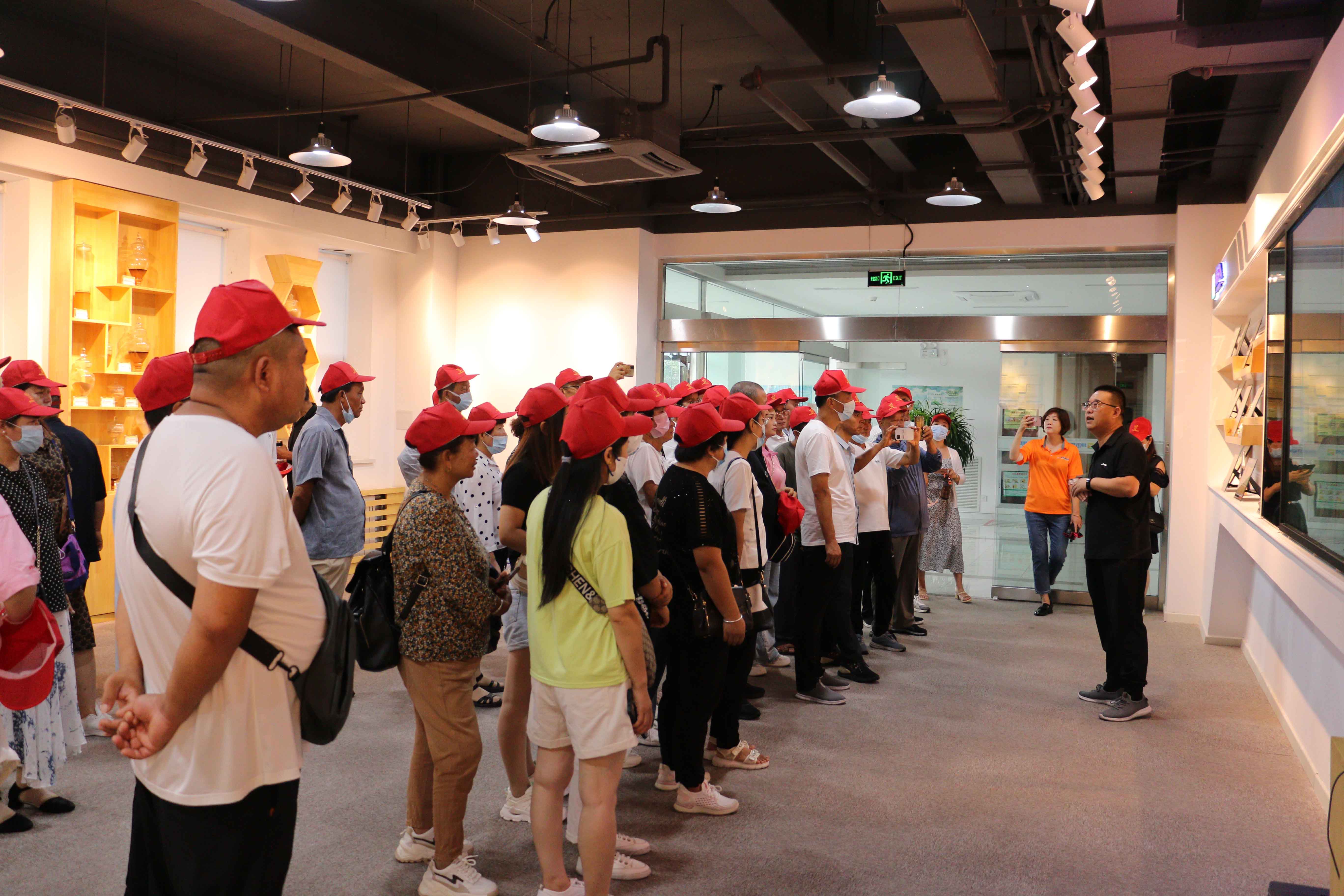 1662083719956916.jpg IMG_0222.JPG